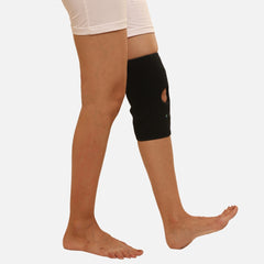 Knee Sleeve with Stays (Neoprene)